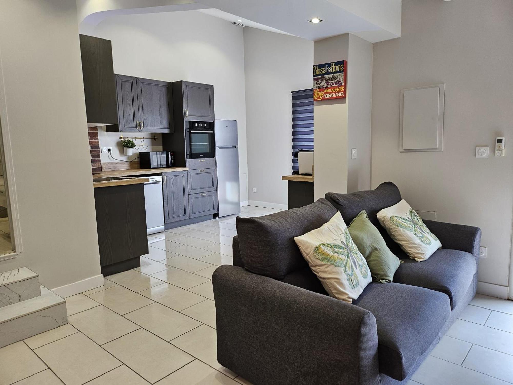 Agreable Logement Avec Terrasse Saint-Victoret Dış mekan fotoğraf