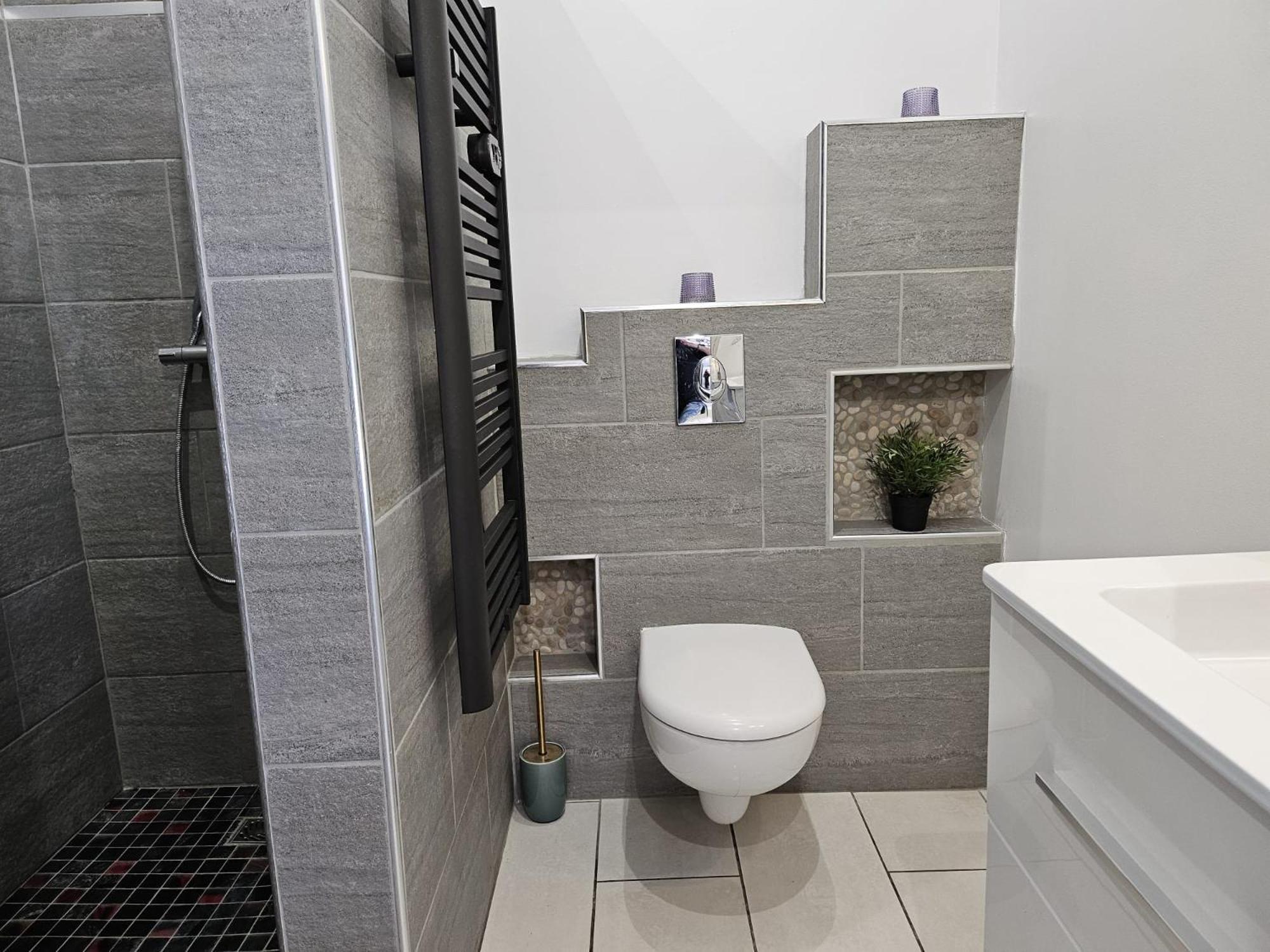 Agreable Logement Avec Terrasse Saint-Victoret Dış mekan fotoğraf